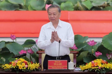 Tong Bi thu lam viec voi lanh dao TP.HCM, Binh Duong, Ba Ria-Vung Tau hinh anh