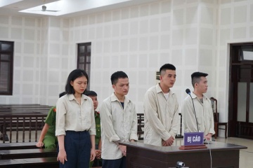 Buon 'cai chet trang', 3 thanh nien linh an chung than hinh anh