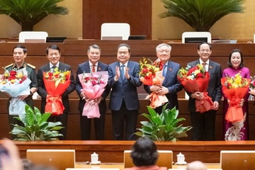 Phe chuan danh sach Pho chu tich va Uy vien Hoi dong bau cu quoc gia hinh anh