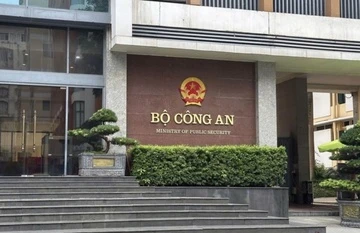 Tu ngay 1/7, ca nuoc co 34 Cong an cap tinh, 3.319 Cong an cap xa hinh anh