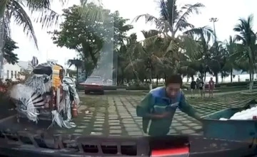 Anh công nhân môi trường nhận 'mưa lời khen' với hành động trách nhiệm