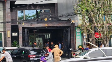 Cảnh sát xuất hiện tại nhà đại ca giang hồ Mạnh 'Gỗ' ở Thanh Hóa