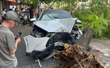 Giám đốc Công an Hà Nội chỉ đạo điều tra vụ ôtô tông loạt xe máy