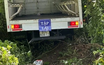 Xe tải tập lái đi sai phần đường, gây tai nạn chết người