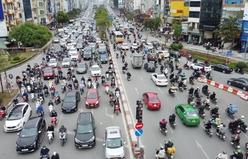 Hà Nội dừng thí điểm 'vùng phát thải thấp' để cấm xe máy xăng ở VĐ 1