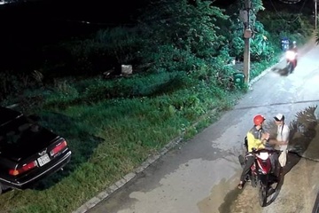 Truy bắt thanh niên giật hơn 100 tờ vé số của người khuyết tật