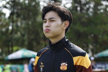 Hot boy Gia Bao va dan 'nam than' cua U17 Viet Nam hinh anh