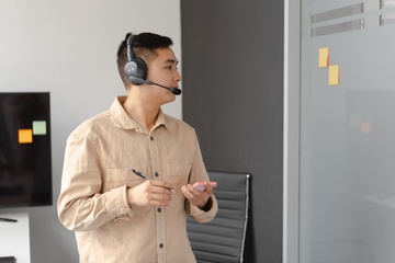 Nhung loi xin loi vo nghia noi cong so hinh anh