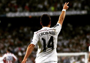 Nguyen nhan Chicharito khong an mung cung Ronaldo hinh anh