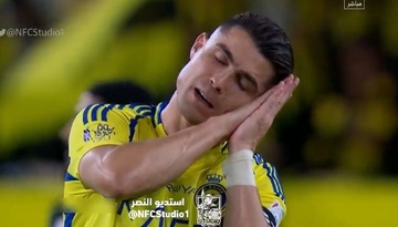 Ronaldo lai che nhao dong doi hinh anh