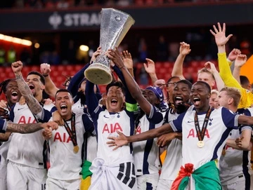 Hạ MU, Tottenham giành danh hiệu đầu tiên sau 17 năm