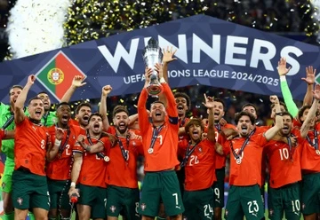Ronaldo toa sang, Bo Dao Nha vo dich Nations League hinh anh