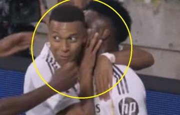 Hanh dong gay chu y cua Mbappe voi Vinicius hinh anh