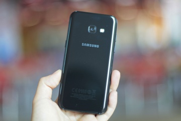 Galaxy A3 2017 - di dong gon gang, chac tay, gia 6,5 trieu dong hinh anh