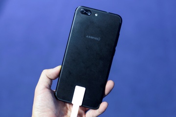 4 smartphone co camera kep re nhat tai Viet Nam hinh anh