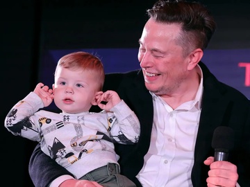 Ly do con cua Elon Musk muon tu mat cha hinh anh