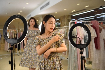 Trung Quoc muon xay thu phu livestream ban hang online hinh anh