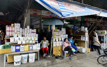 Xu phat hang tram trieu dong cac vi pham o cho hoa chat Kim Bien hinh anh