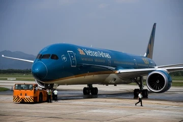 Vietnam Airlines bay 6 thang da lai du ke hoach ca nam hinh anh