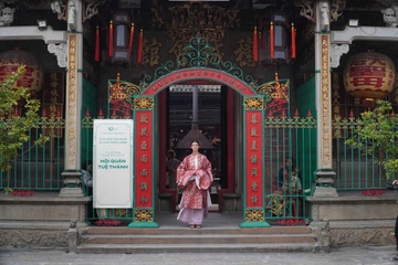 Phuong Cho Lon - trung tam thuong mai sam uat o TP.HCM hinh anh