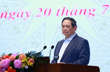 Thủ tướng yêu cầu chấm dứt nạn 'cò làm giấy tờ'