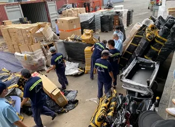 De xuat quy dinh moi ngan hang lau 'doi lot' vao Viet Nam hinh anh