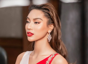 Kha Trang giua dan thi sinh nong bong o chung ket Sieu mau Quoc te hinh anh