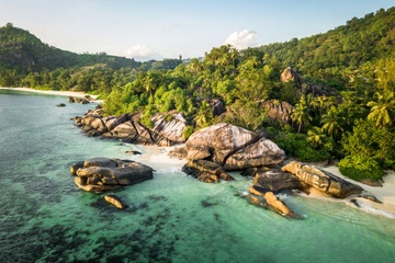 10 hon dao lang man cho tuan trang mat hinh anh