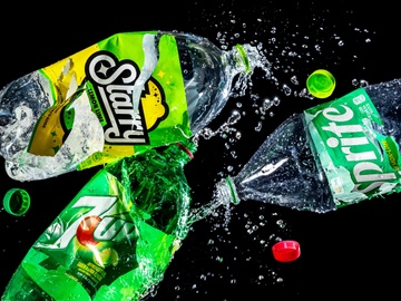 Tung that bai 4 lan, Pepsi tiep tuc ra san pham moi doi dau Coca-Cola hinh anh