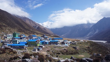Phuot thu Viet di bo 3 ngay den ngoi lang xa xoi nhat Nepal hinh anh