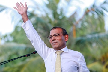 Cuu tong thong Maldives nguy kich sau vu am sat hinh anh