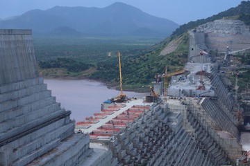 Noi so hai bao trum sieu dap thuy dien Dai Phuc Hung gan 5 ty USD hinh anh