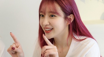 Nhan sac noi bat cua 'nu hoang fancam' Hani va EXID o Sai Gon hinh anh