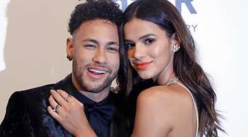 Nhung nguoi tinh nong bong tung hen ho tien dao Neymar hinh anh