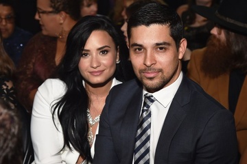 Nguoi yeu cu, ban be bang hoang truoc tin Demi Lovato soc ma tuy hinh anh