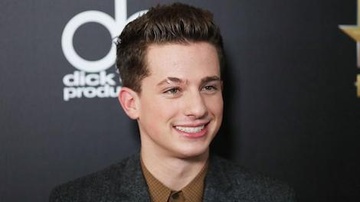 Charlie Puth du le trao giai am nhac lan dau to chuc cua Han, gap BTS hinh anh