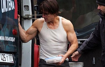 Tom Cruise co than hinh nhu dan ong 30 tuoi hinh anh