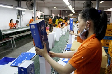 Nhap sieu gan 2,4 ty USD trong quy I hinh anh