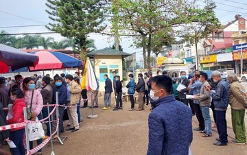 ‘Ngam’ hang loat ho so, PGD van phong dang ky dat bi dieu chuyen hinh anh