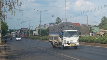 Nhieu lan vi pham toc do, 57 xe bi thu hoi phu hieu hinh anh