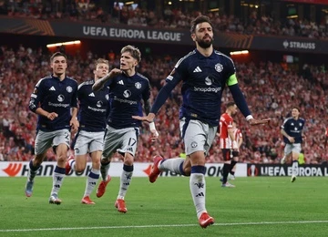Wenger: Doi vo dich Europa League khong nen du Champions League hinh anh