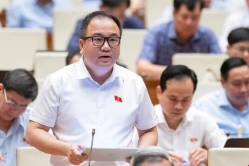 De xuat giam gio lam cho lao dong khu vuc tu xuong 44 gio mot tuan hinh anh