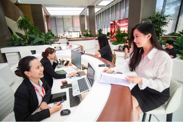 Manulife, Prudential co doi thu moi, la cong ty con cua Techcombank hinh anh
