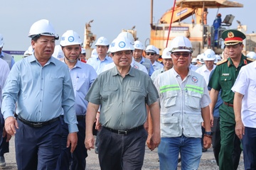 Thủ tướng xuống công trường sân bay Long Thành