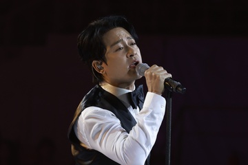 Nuoc mat cua Tuan Hung trong ngay quyet tam thay doi hinh anh