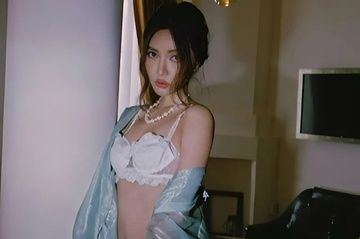 Bich Phuong truoc Em xinh hinh anh