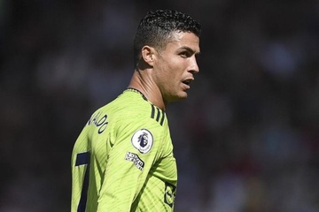 Vu Ronaldo den Napoli nguy co do vo hinh anh