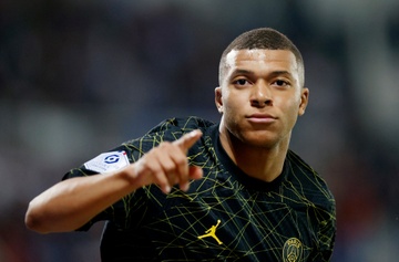 Thang thua trong van co can nao giua Mbappe va PSG hinh anh
