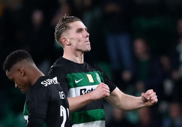Sporting chot gia ban 'bom tan' Gyokeres hinh anh