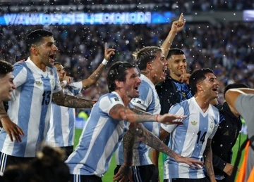 Cau thu Argentina che nhao Raphinha hinh anh